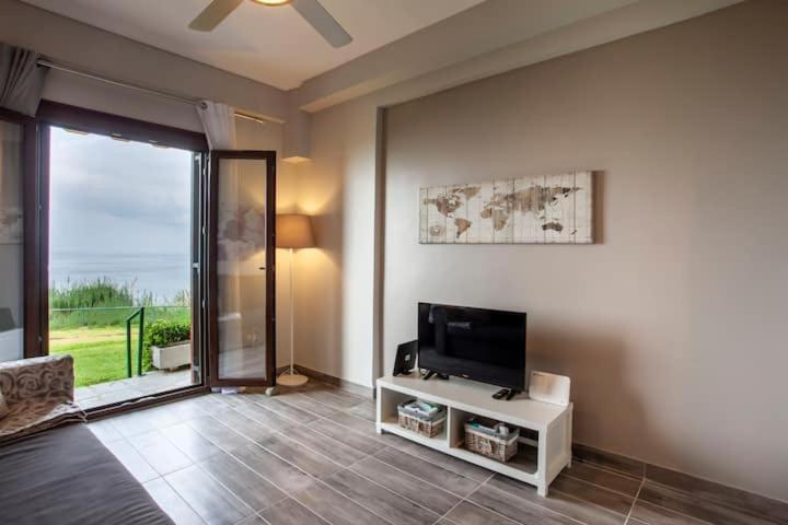 Mola Kaliva Sea View, 100M From The Beach! 외부 사진