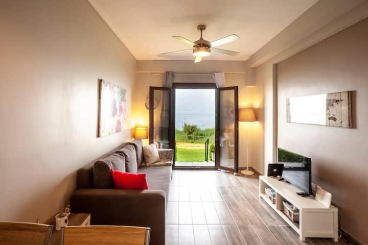 Mola Kaliva Sea View, 100M From The Beach! 외부 사진